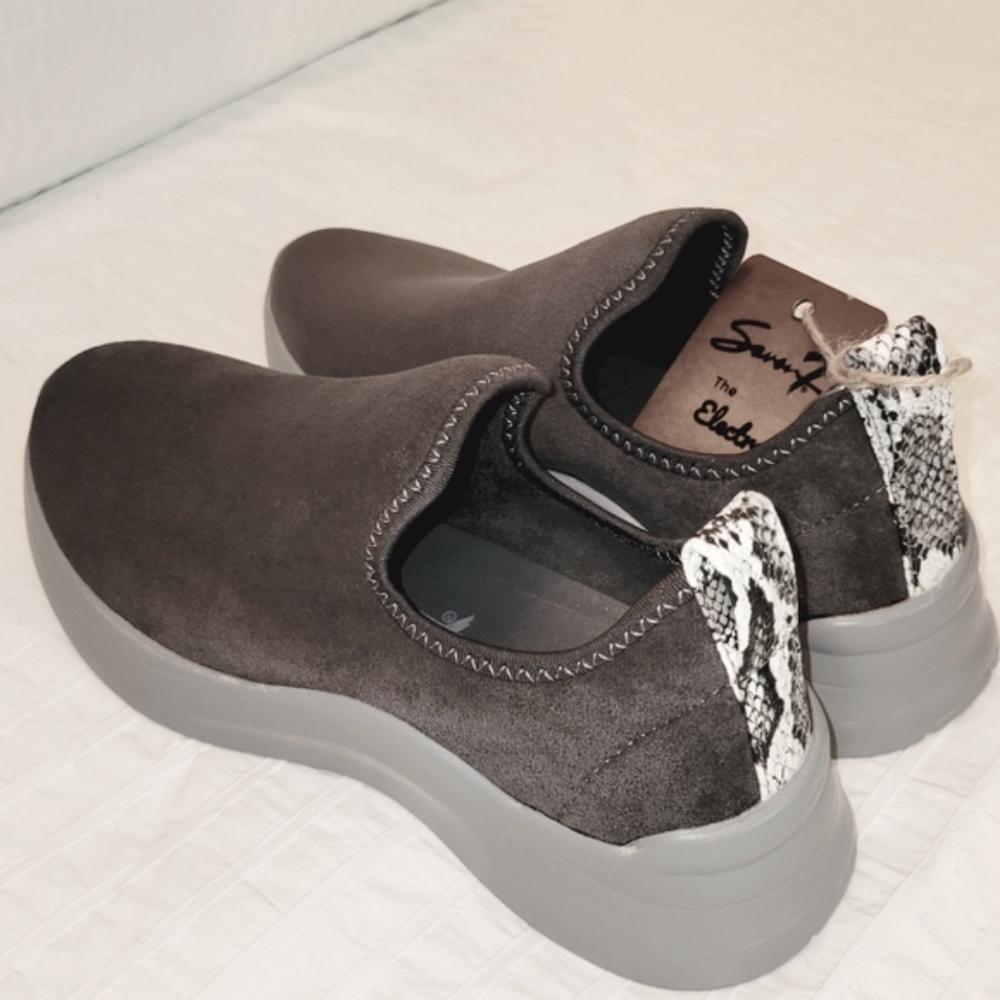 NIB - The Women's Hey Dude Eloise Suede Boots Have a Slip-on design for easy on